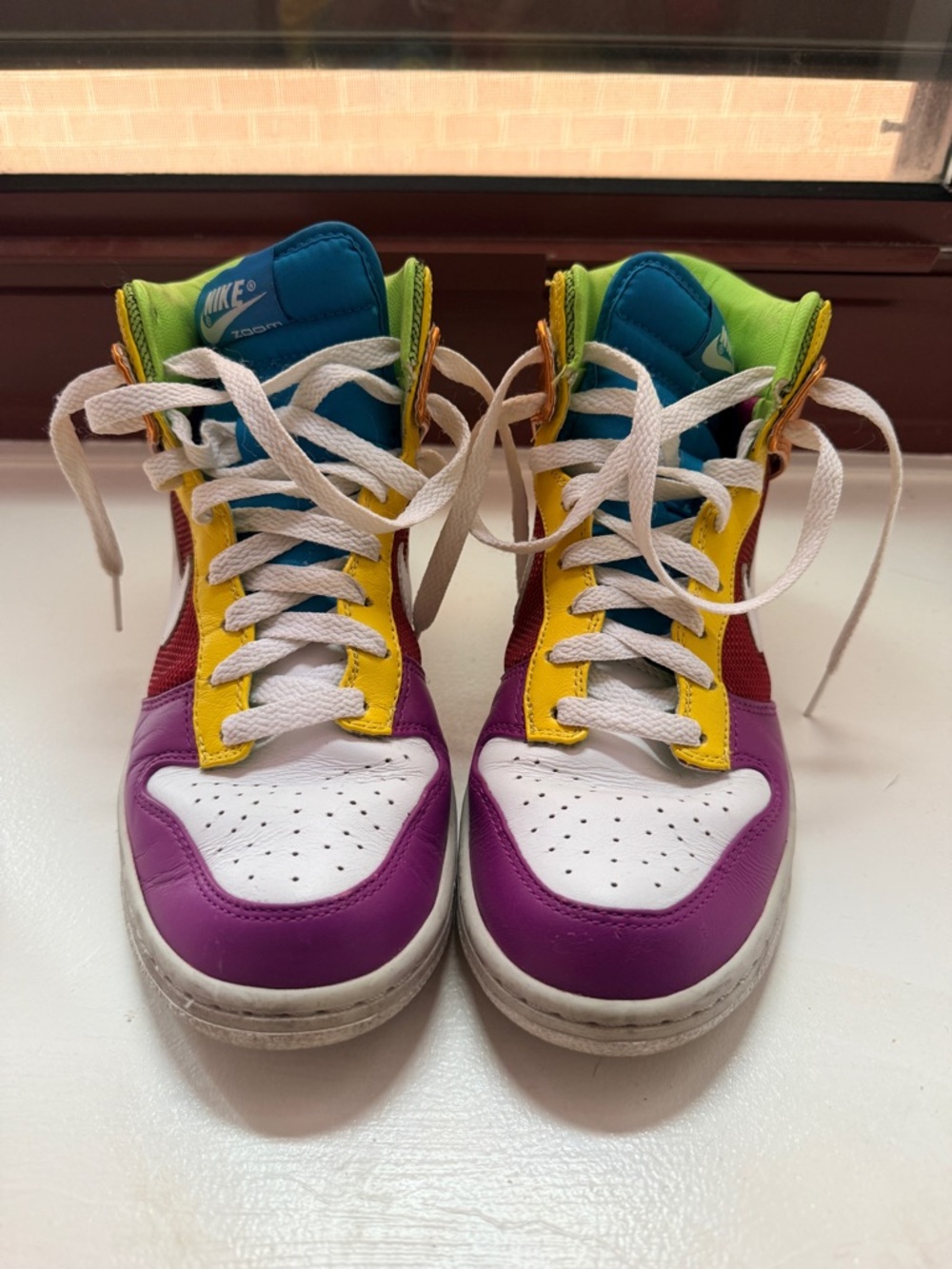 Nike Dunk High Top Rainbow Sneaker women 7.5
